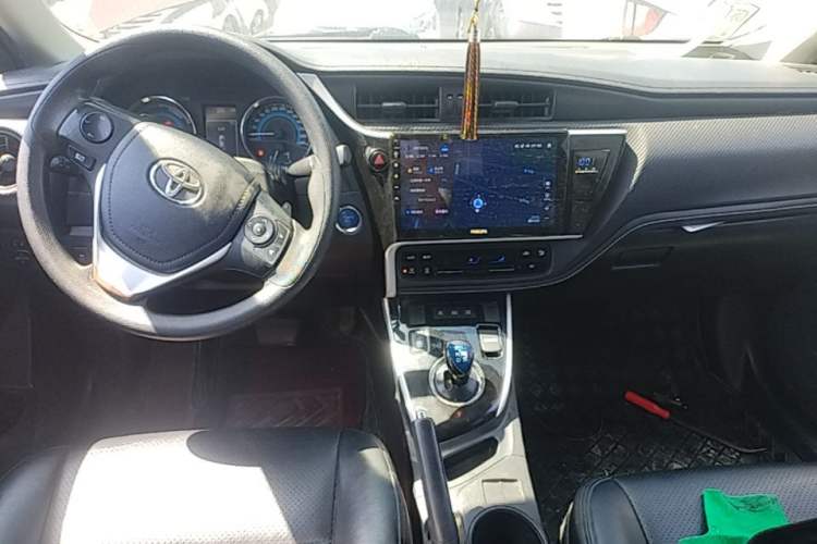 Used Toyota Levin 2017 Revised Dual-Engine 1.8H GS E-CVT Elite Sunroof Version China V Standard Center Console