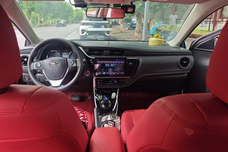 Used Toyota Levin 2017 Revised Dual-Engine 1.8H GS E-CVT Elite Sunroof Version China V Standard Center Console