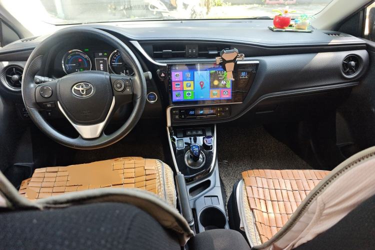 Used Toyota Levin 2017 Revised Dual-Engine 1.8H GS E-CVT Elite Sunroof Version China V Standard Center Console