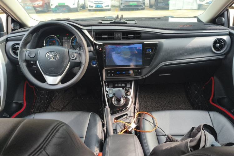 Used Toyota Levin 2017 Revised Dual-Engine 1.8H GS E-CVT Elite Sunroof Version China V Standard Center Console