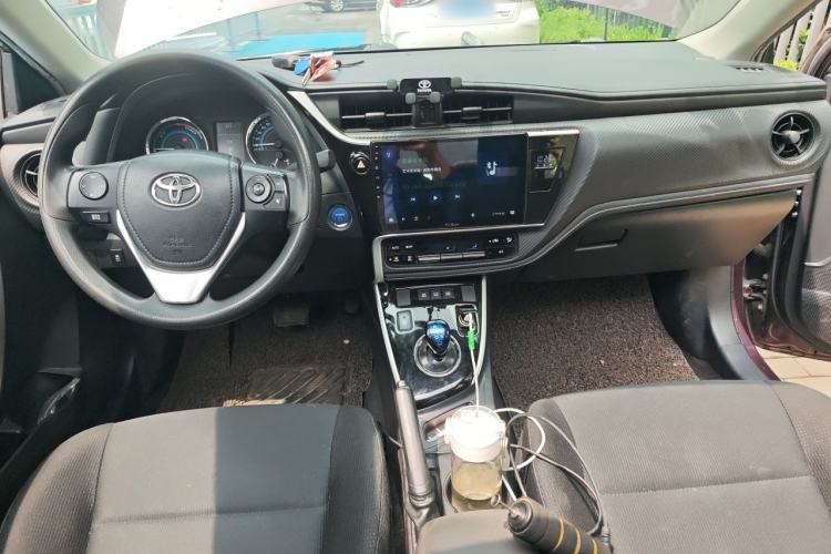 Used Toyota Levin 2017 Revised Dual-Engine 1.8H GS E-CVT Elite Sunroof Version China V Standard Center Console