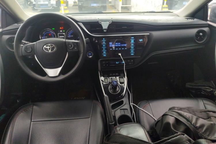 Used Toyota Levin 2017 Revised Dual-Engine 1.8H GS E-CVT Elite Sunroof Version China V Standard Center Console