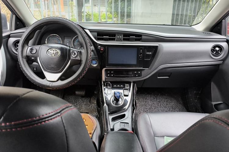 Used Toyota Levin 2017 Revised Dual-Engine 1.8H GS E-CVT Elite Sunroof Version China V Standard Center Console