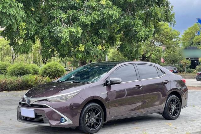 Used Toyota Levin 2017 Revised Dual-Engine 1.8H GS E-CVT Elite Sunroof Version China V Standard