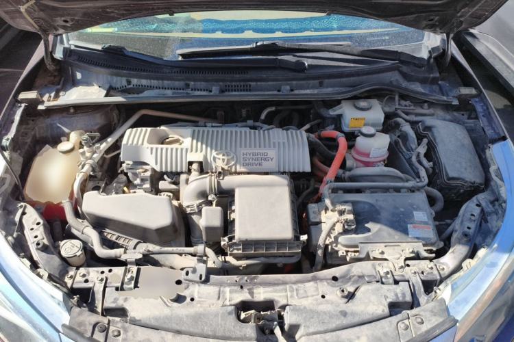 Used Toyota Levin 2017 Revised Dual-Engine 1.8H GS E-CVT Elite Sunroof Version China V Standard Engine Bay