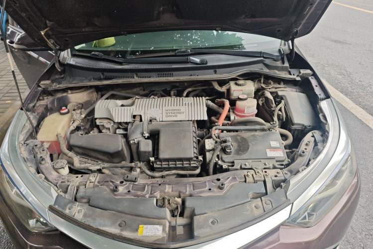 Used Toyota Levin 2017 Revised Dual-Engine 1.8H GS E-CVT Elite Sunroof Version China V Standard Engine Bay