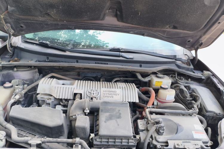 Used Toyota Levin 2017 Revised Dual-Engine 1.8H GS E-CVT Elite Sunroof Version China V Standard Engine Bay