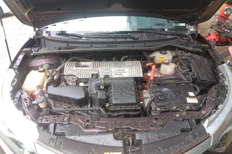 Used Toyota Levin 2017 Revised Dual-Engine 1.8H GS E-CVT Elite Sunroof Version China V Standard Engine Bay