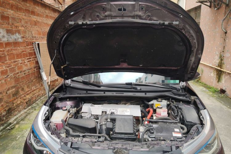 Used Toyota Levin 2017 Revised Dual-Engine 1.8H GS E-CVT Elite Sunroof Version China V Standard Engine Bay