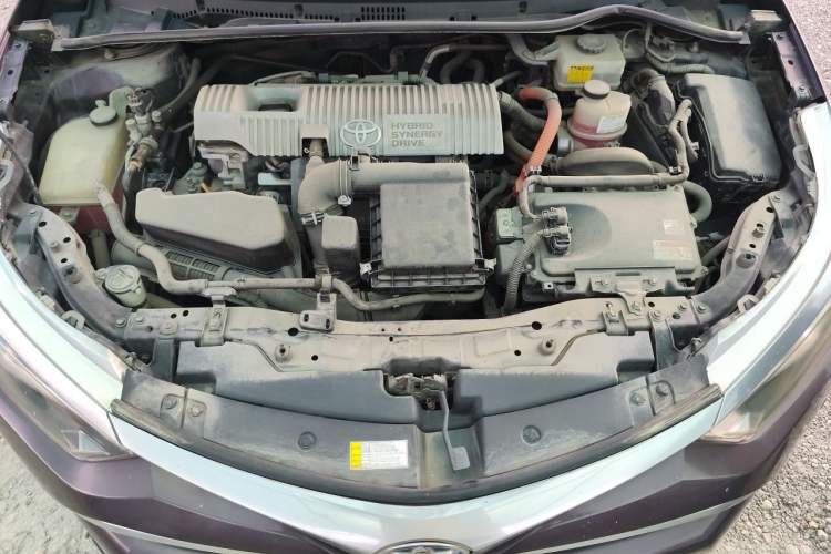 Used Toyota Levin 2017 Revised Dual-Engine 1.8H GS E-CVT Elite Sunroof Version China V Standard Engine Bay