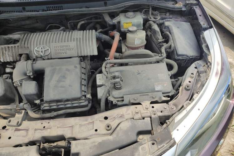 Used Toyota Levin 2017 Revised Dual-Engine 1.8H GS E-CVT Elite Sunroof Version China V Standard Engine Bay Left