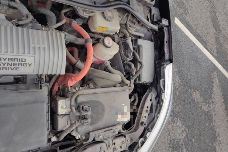 Used Toyota Levin 2017 Revised Dual-Engine 1.8H GS E-CVT Elite Sunroof Version China V Standard Engine Bay Left