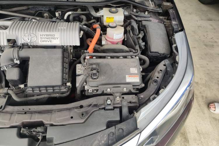 Used Toyota Levin 2017 Revised Dual-Engine 1.8H GS E-CVT Elite Sunroof Version China V Standard Engine Bay Left