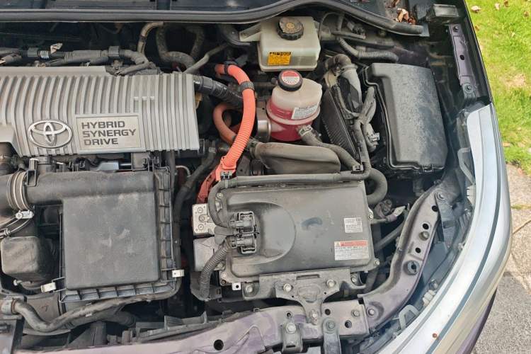 Used Toyota Levin 2017 Revised Dual-Engine 1.8H GS-L E-CVT Leading Edition China V Standard Engine Bay Left