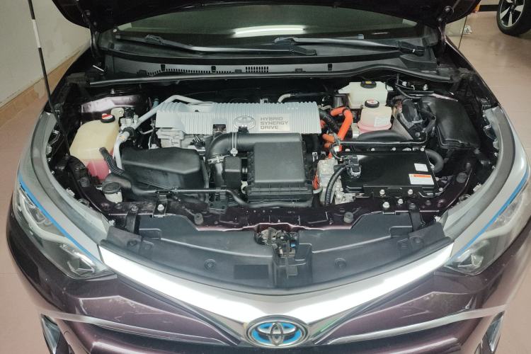 Used Toyota Levin 2017 Revised Dual-Engine 1.8H GS E-CVT Elite Sunroof Version China V Standard Engine Bay