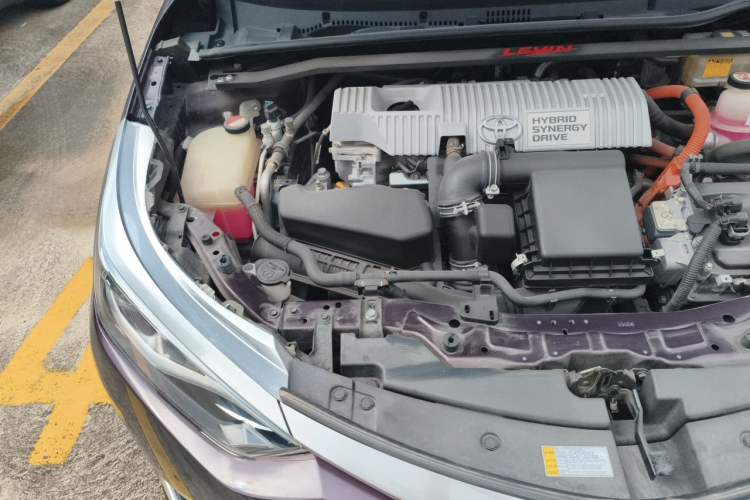 Used Toyota Levin 2017 Revised Dual-Engine 1.8H GS E-CVT Elite Sunroof Version China V Standard Engine Bay Right
