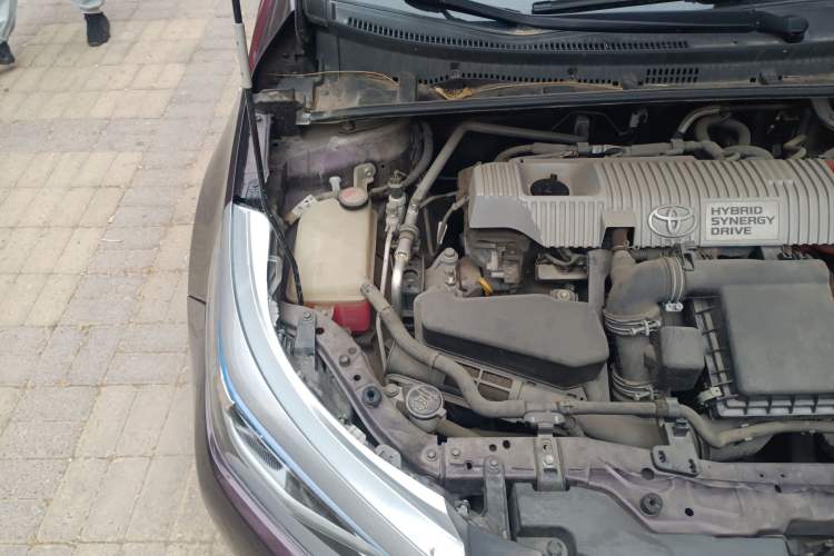 Used Toyota Levin 2017 Revised Dual-Engine 1.8H GS-L E-CVT Leading Edition China V Standard Engine Bay Right