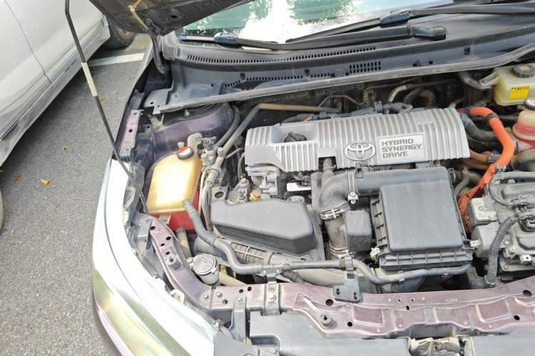 Used Toyota Levin 2017 Revised Dual-Engine 1.8H GS E-CVT Elite Sunroof Version China V Standard Engine Bay Right