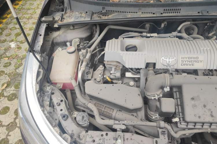 Used Toyota Levin 2017 Revised Dual-Engine 1.8H GS E-CVT Elite Sunroof Version China V Standard Engine Bay Right