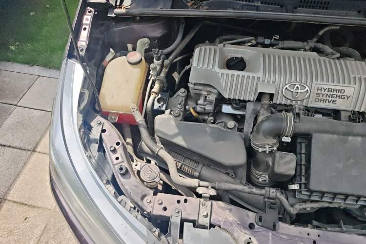 Used Toyota Levin 2017 Revised Dual-Engine 1.8H GS-L E-CVT Leading Edition China V Standard Engine Bay Right