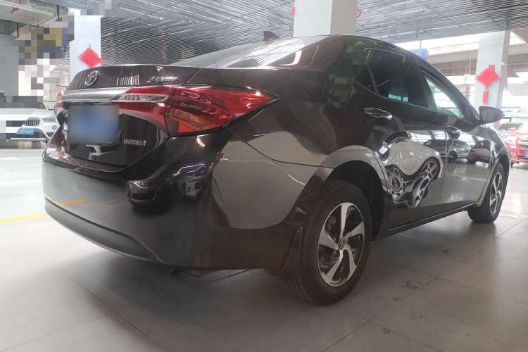 Used Toyota Levin 2017 Revised Dual-Engine 1.8H GS E-CVT Elite Sunroof Version China V Standard Exterior 3