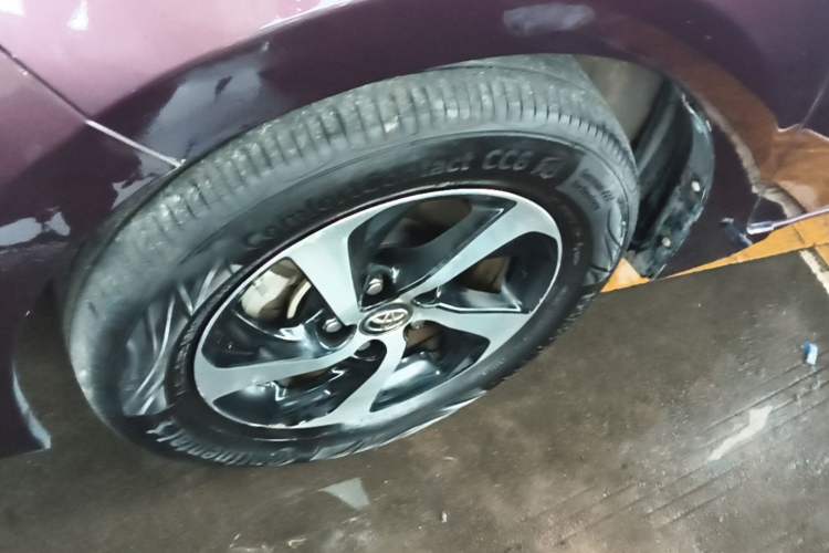 Used Toyota Levin 2017 Revised Dual-Engine 1.8H GS E-CVT Elite Sunroof Version China V Standard Exterior 4