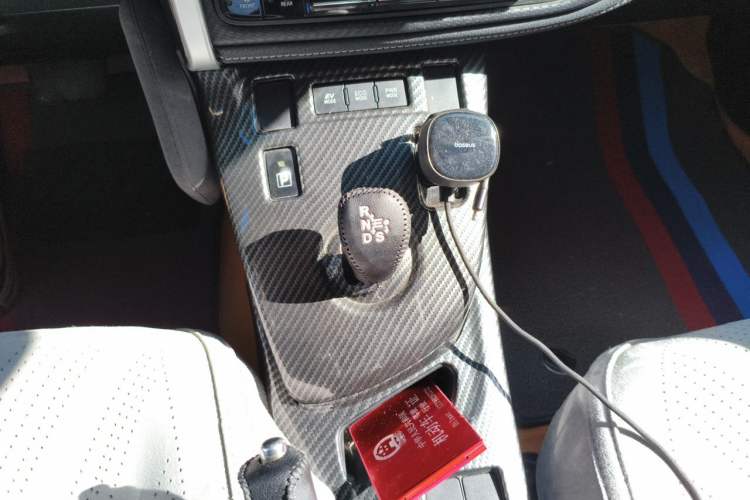 Used Toyota Levin 2017 Revised Dual-Engine 1.8H GS E-CVT Elite Sunroof Version China V Standard Gear Lever