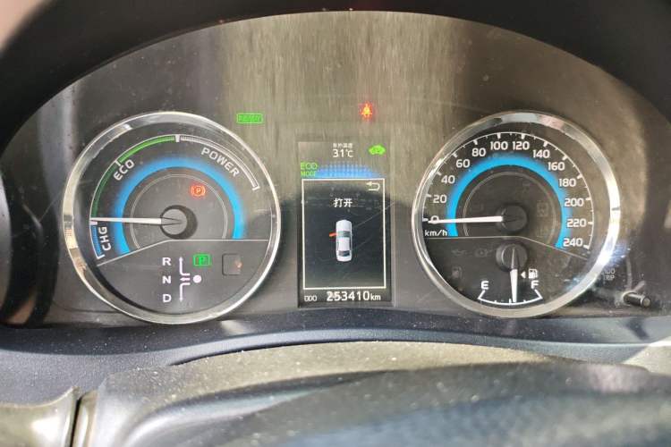 Used Toyota Levin 2017 Revised Dual-Engine 1.8H GS E-CVT Elite Sunroof Version China V Standard Instrument Cluster