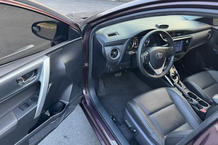 Used Toyota Levin 2017 Revised Dual-Engine 1.8H GS-L E-CVT Leading Edition China V Standard Interior 1