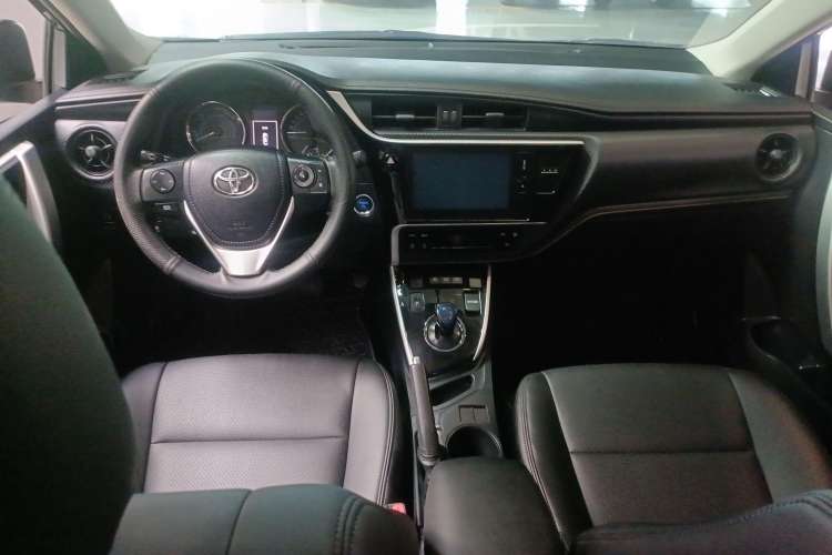 Used Toyota Levin 2017 Revised Dual-Engine 1.8H GS E-CVT Elite Sunroof Version China V Standard Interior 3