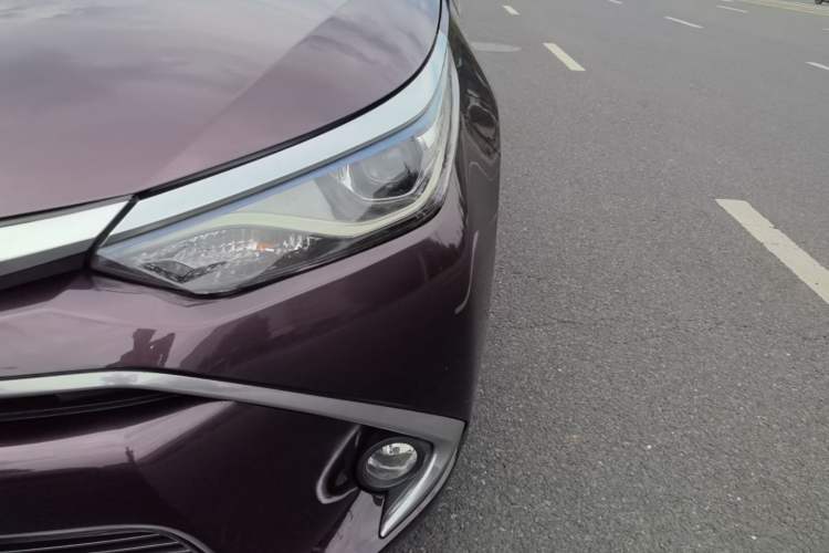 Used Toyota Levin 2017 Revised Dual-Engine 1.8H GS E-CVT Elite Sunroof Version China V Standard Left Front Headlight