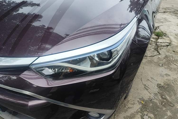 Used Toyota Levin 2017 Revised Dual-Engine 1.8H GS-L E-CVT Leading Edition China V Standard Left Front Headlight