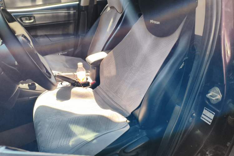 Used Toyota Levin 2017 Revised Dual-Engine 1.8H GS E-CVT Elite Sunroof Version China V Standard Left Front Seat