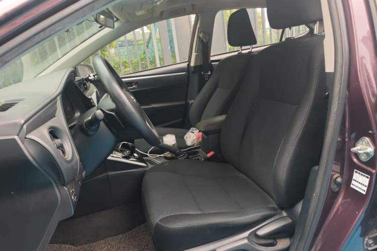 Used Toyota Levin 2017 Revised Dual-Engine 1.8H GS E-CVT Elite Sunroof Version China V Standard Left Front Seat