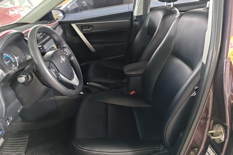 Used Toyota Levin 2017 Revised Dual-Engine 1.8H GS E-CVT Elite Sunroof Version China V Standard Left Front Seat