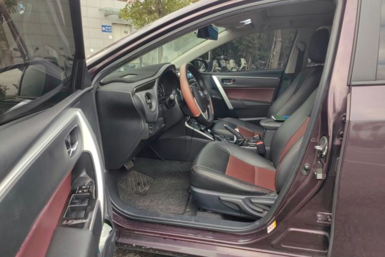 Used Toyota Levin 2017 Revised Dual-Engine 1.8H GS E-CVT Elite Sunroof Version China V Standard Left Front Seat