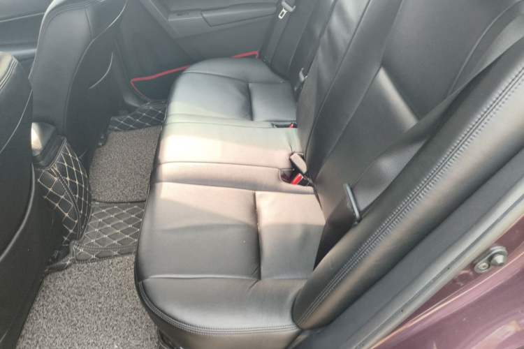 Used Toyota Levin 2017 Revised Dual-Engine 1.8H GS E-CVT Elite Sunroof Version China V Standard Left Rear Seat