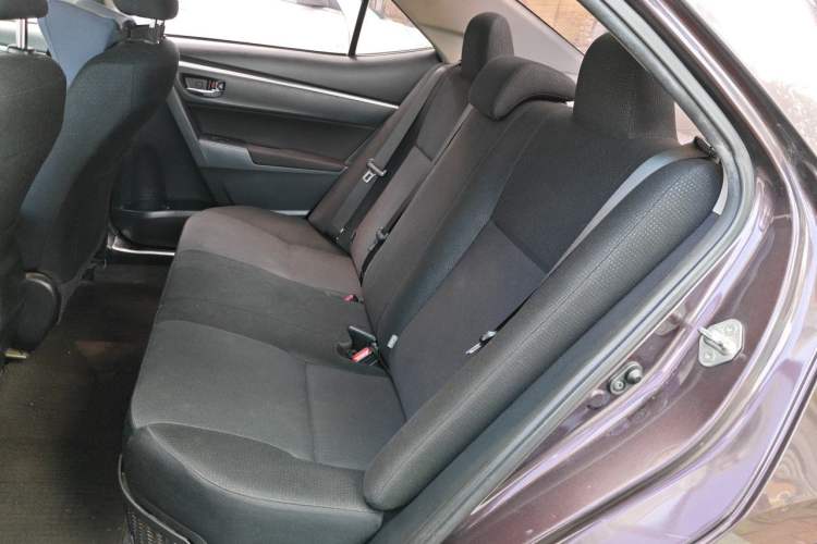 Used Toyota Levin 2017 Revised Dual-Engine 1.8H GS E-CVT Elite Sunroof Version China V Standard Left Rear Seat