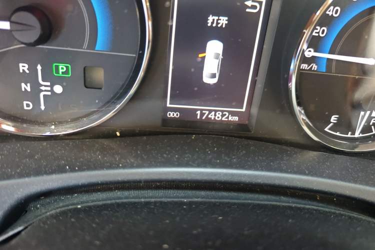 Used Toyota Levin 2017 Revised Dual-Engine 1.8H GS E-CVT Elite Sunroof Version China V Standard Odometer Close Up