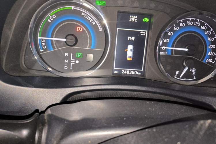 Used Toyota Levin 2017 Revised Dual-Engine 1.8H GS E-CVT Elite Sunroof Version China V Standard Odometer Close Up