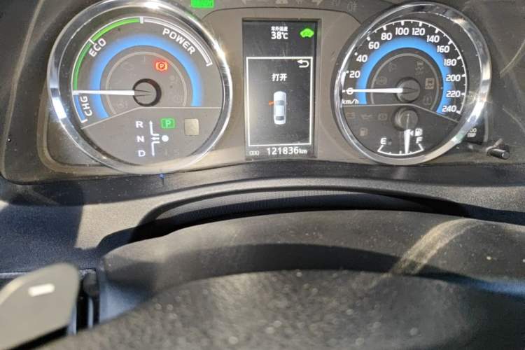 Used Toyota Levin 2017 Revised Dual-Engine 1.8H GS E-CVT Elite Sunroof Version China V Standard Odometer Close Up