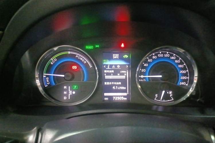 Used Toyota Levin 2017 Revised Dual-Engine 1.8H GS E-CVT Elite Sunroof Version China V Standard Odometer Close Up