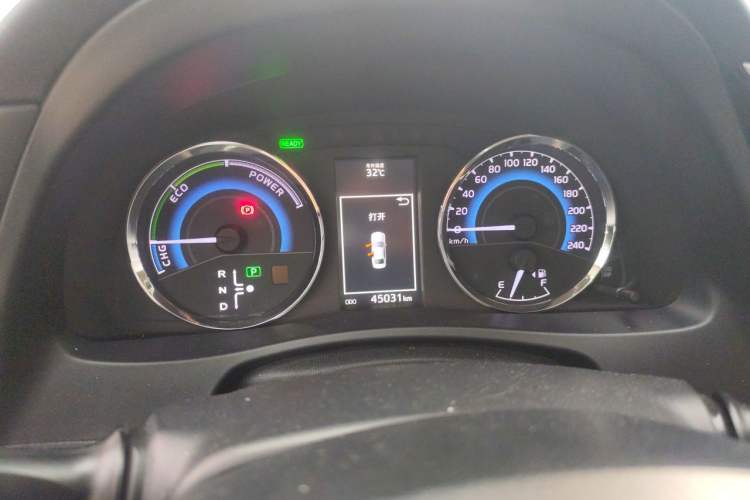 Used Toyota Levin 2017 Revised Dual-Engine 1.8H GS E-CVT Elite Sunroof Version China V Standard Odometer Close Up