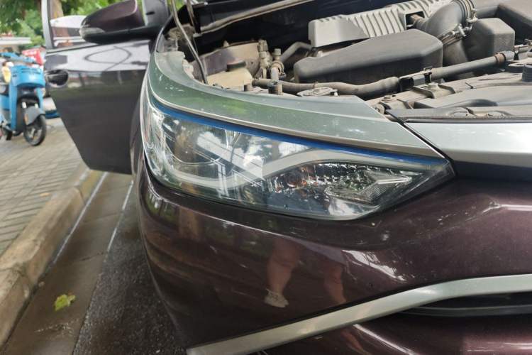 Used Toyota Levin 2017 Revised Dual-Engine 1.8H GS E-CVT Elite Sunroof Version China V Standard Right Front Headlight