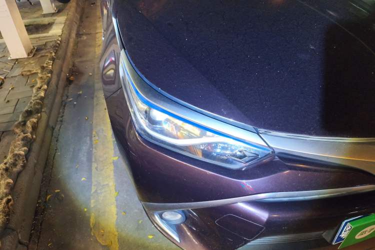 Used Toyota Levin 2017 Revised Dual-Engine 1.8H GS E-CVT Elite Sunroof Version China V Standard Right Front Headlight