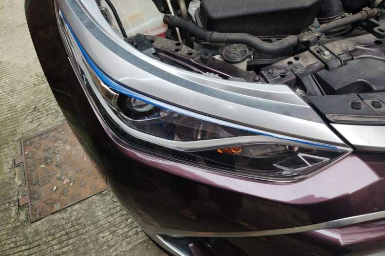 Used Toyota Levin 2017 Revised Dual-Engine 1.8H GS E-CVT Elite Sunroof Version China V Standard Right Front Headlight