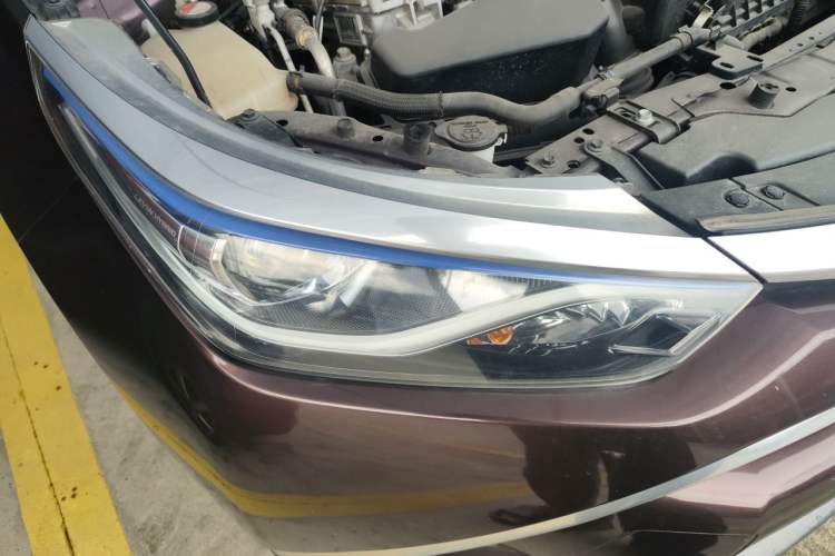 Used Toyota Levin 2017 Revised Dual-Engine 1.8H GS E-CVT Elite Sunroof Version China V Standard Right Front Headlight