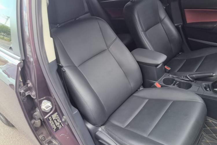 Used Toyota Levin 2017 Revised Dual-Engine 1.8H GS E-CVT Elite Sunroof Version China V Standard Right Front Seat