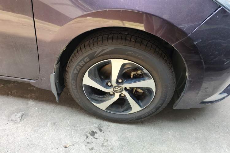 Used Toyota Levin 2017 Revised Dual-Engine 1.8H GS E-CVT Elite Sunroof Version China V Standard Right Front Wheel Hub