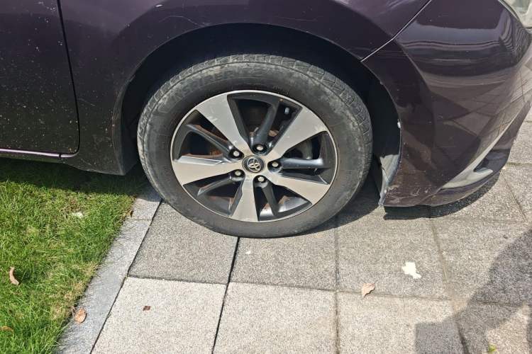 Used Toyota Levin 2017 Revised Dual-Engine 1.8H GS-L E-CVT Leading Edition China V Standard Right Front Wheel Hub